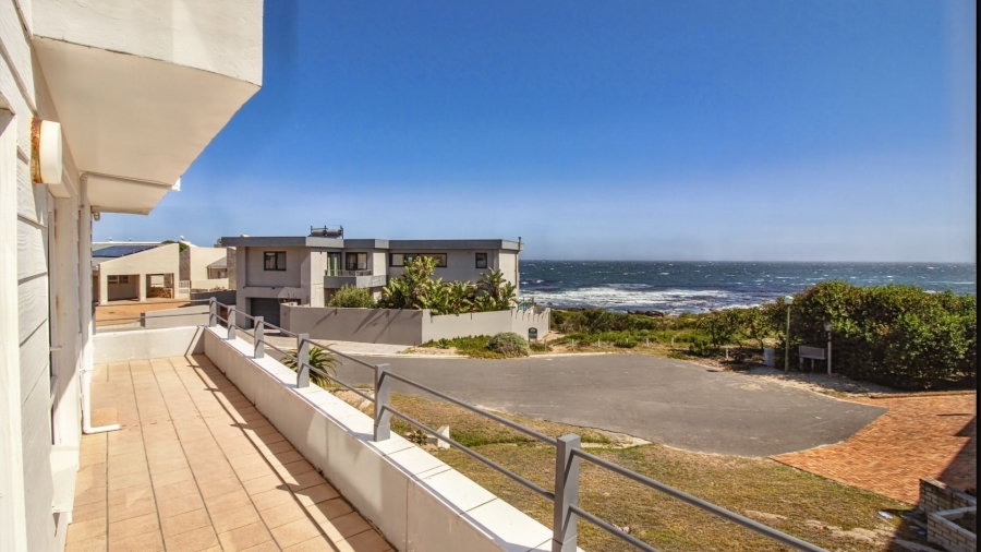 To Let 5 Bedroom Property for Rent in Vermont Western Cape